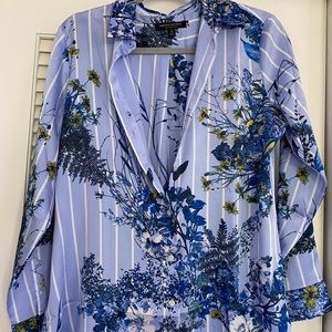 Banana Republic long sleeve floral button down